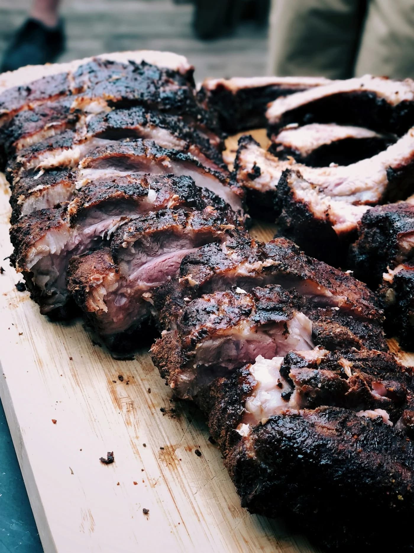 LuxShuttle chauffeur service to Canton barbecue — smoked meats and Southern sides near Cherokee County Airport