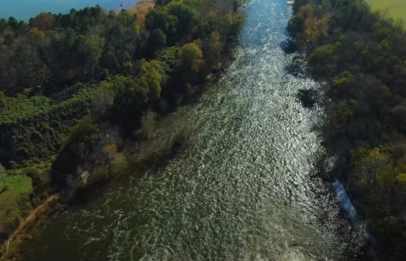 LuxShuttle luxury transfer to Etowah River in Canton — kayaking and river recreation near Cherokee County Airport