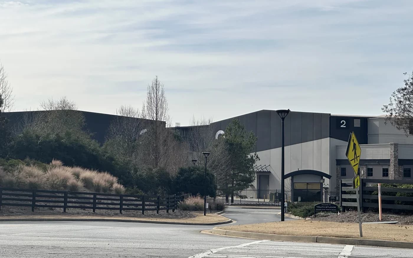 LuxShuttle private transfer to Trilith Studios soundstages — Hollywood production campus near FFC