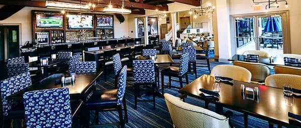 LuxShuttle private transfer to Flat Creek Country Club near FFC Airport
