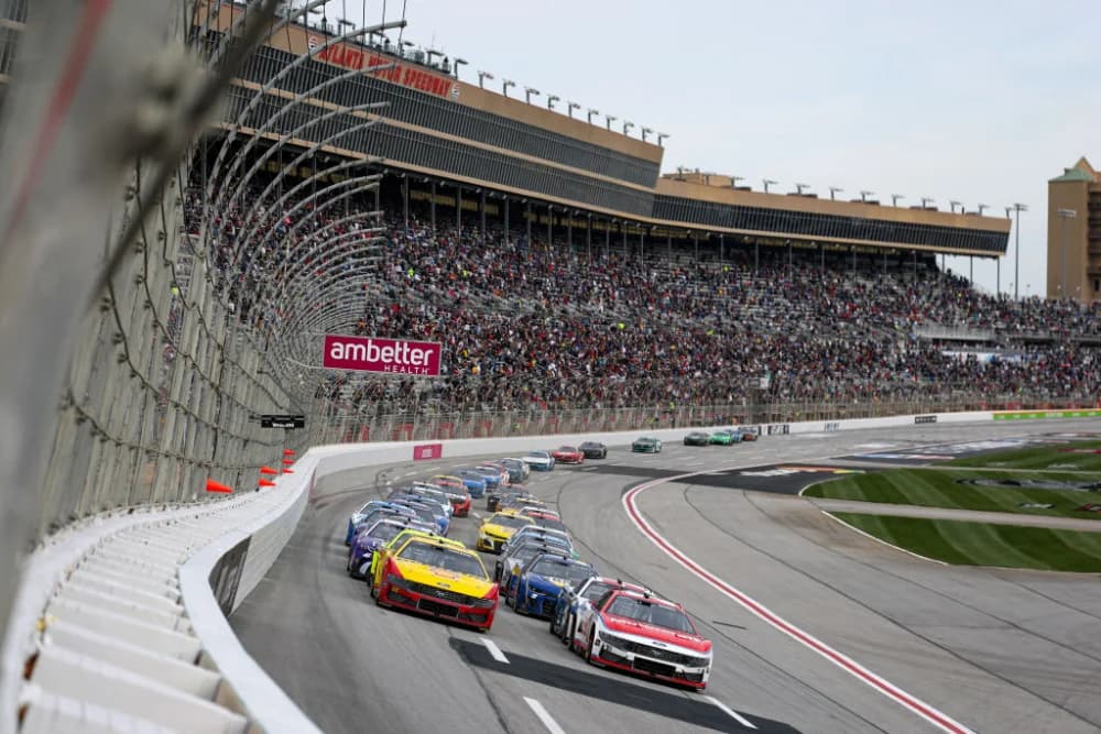 LuxShuttle private transfer to EchoPark Speedway NASCAR racing near HMP Atlanta Speedway Airport