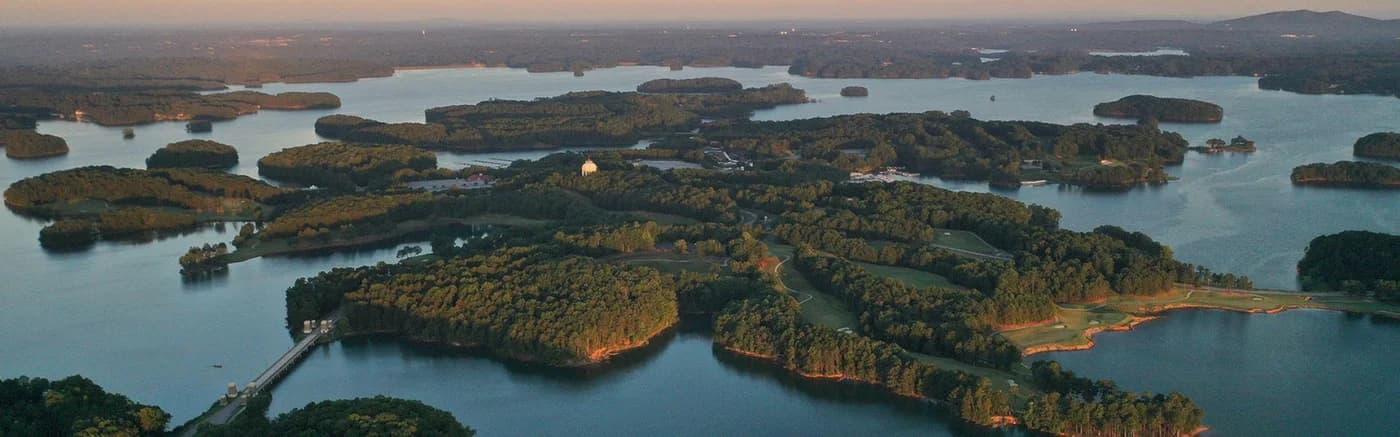 LuxShuttle luxury transfer to Lake Lanier — marina and waterfront recreation from Briscoe Field Airport