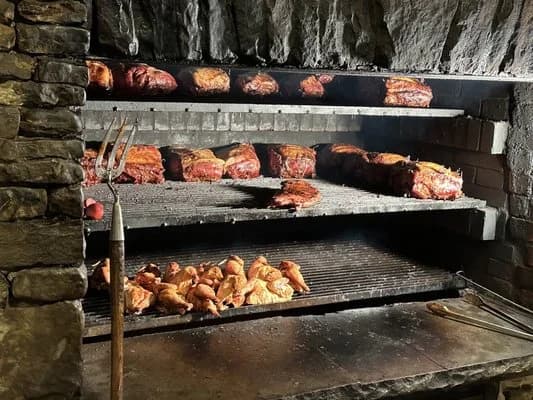 LuxShuttle transfer to Williamson Bros Bar-B-Q — award-winning Marietta barbecue near PUJ Airport