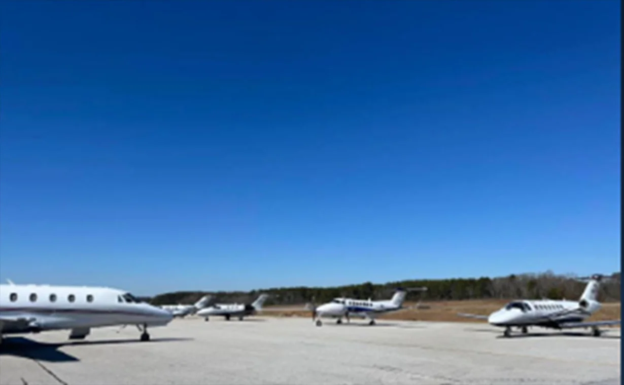 Covington Municipal Airport CVC facility photo 2