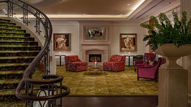 The St. Regis Atlanta lobby