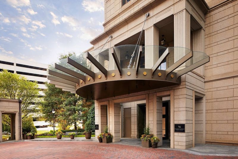 Waldorf Astoria Atlanta Buckhead exterior